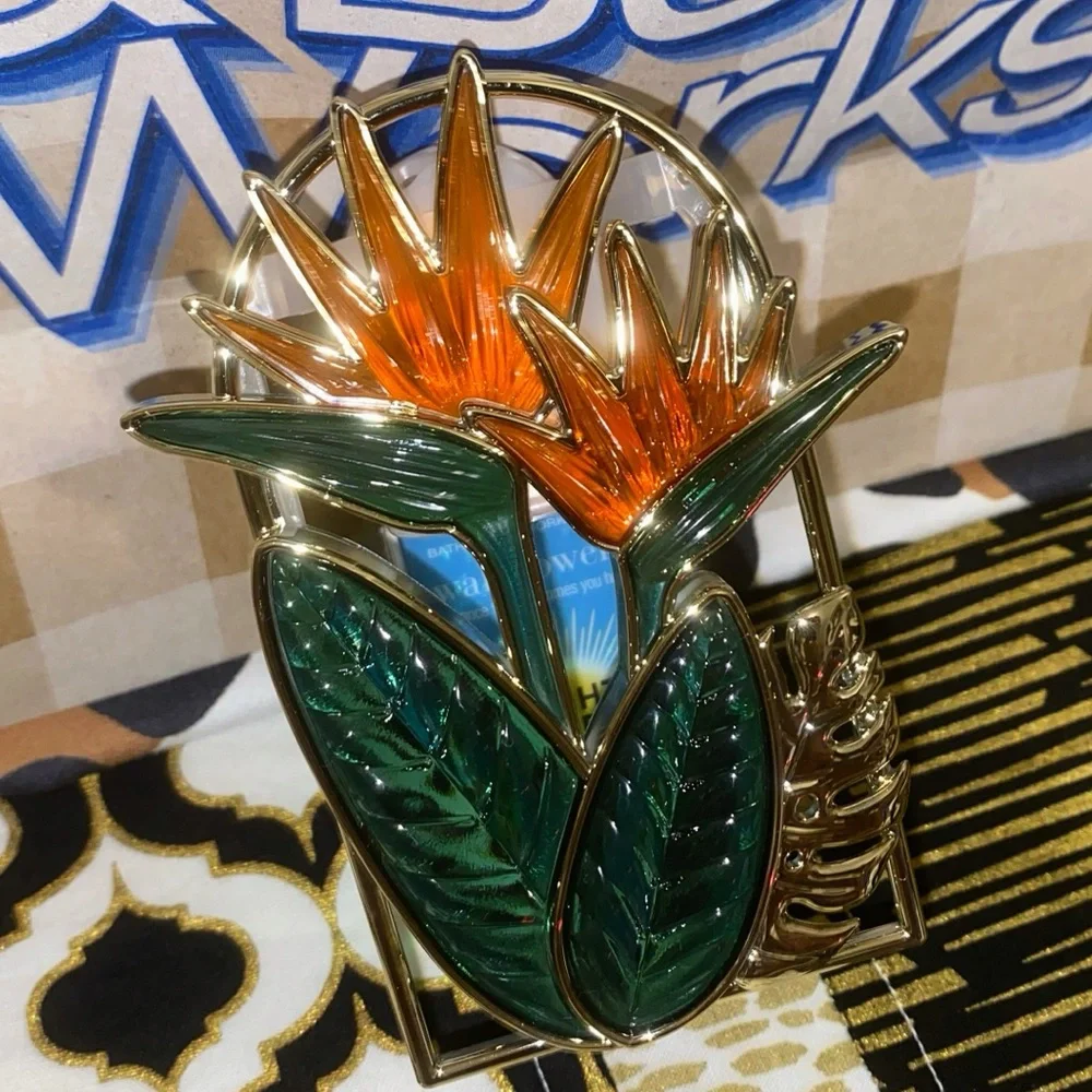 BATH AND BODY WORKS BIRD OF PARADISE NIGHTLIGHT WALLFLOWER FRAGRANCE PLUG